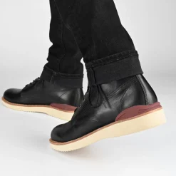 Model 004 Boot In Black
