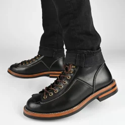 Model 007 Boot In Black