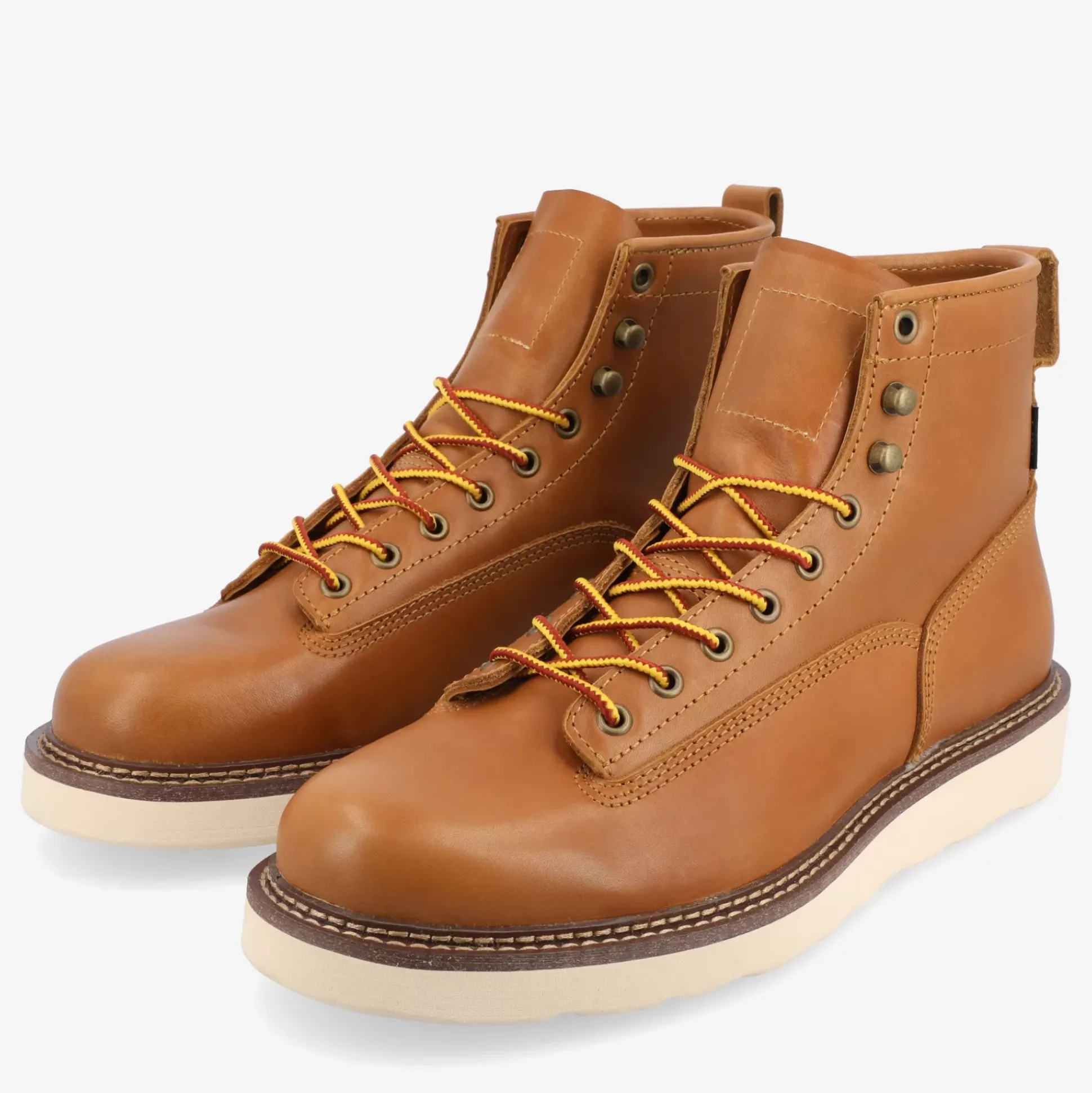 Model 001 Boot In Honey