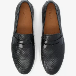 Model 106 Loafer In Black