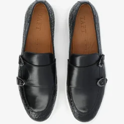 Model 107 Loafer In Black