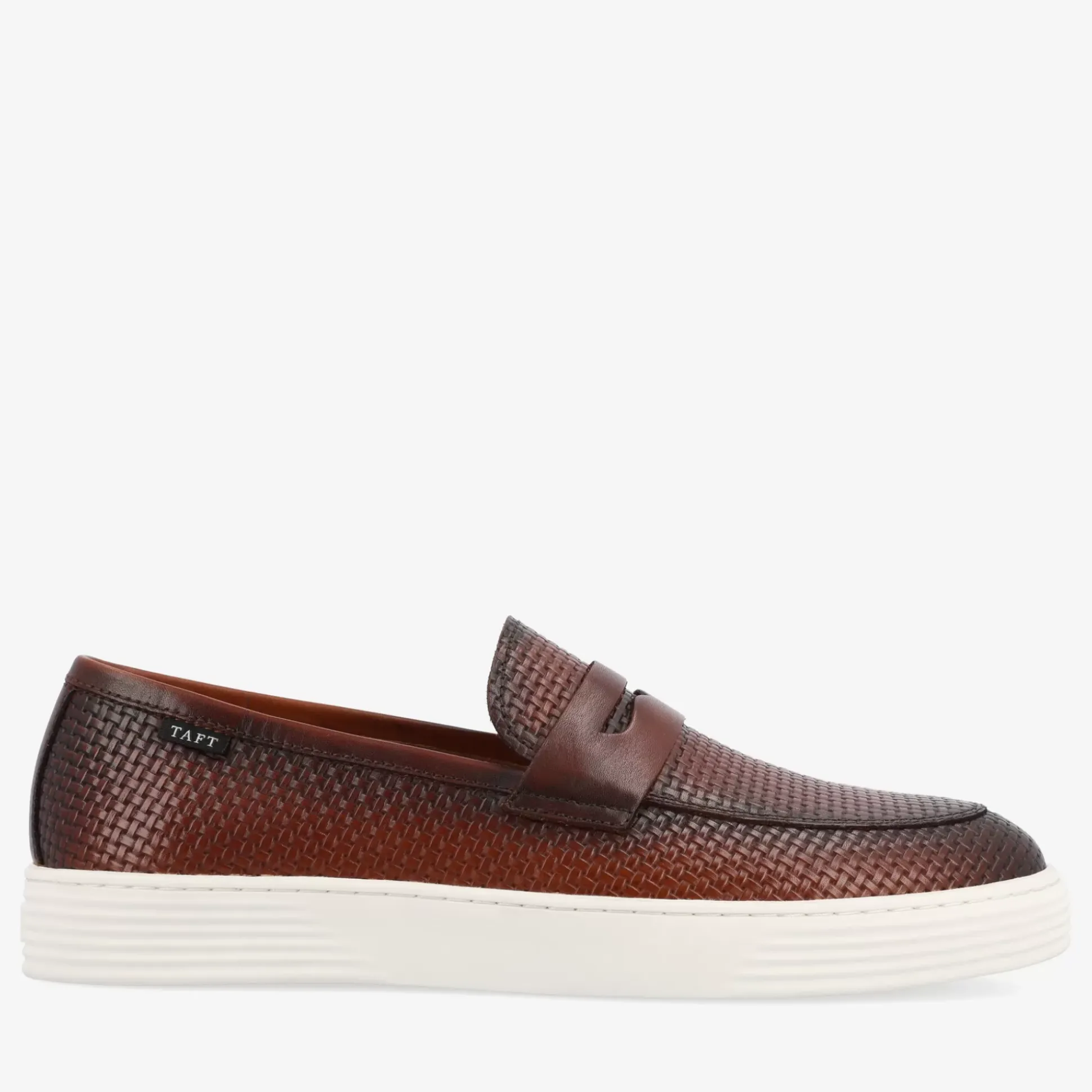 Model 106 Loafer In Chili