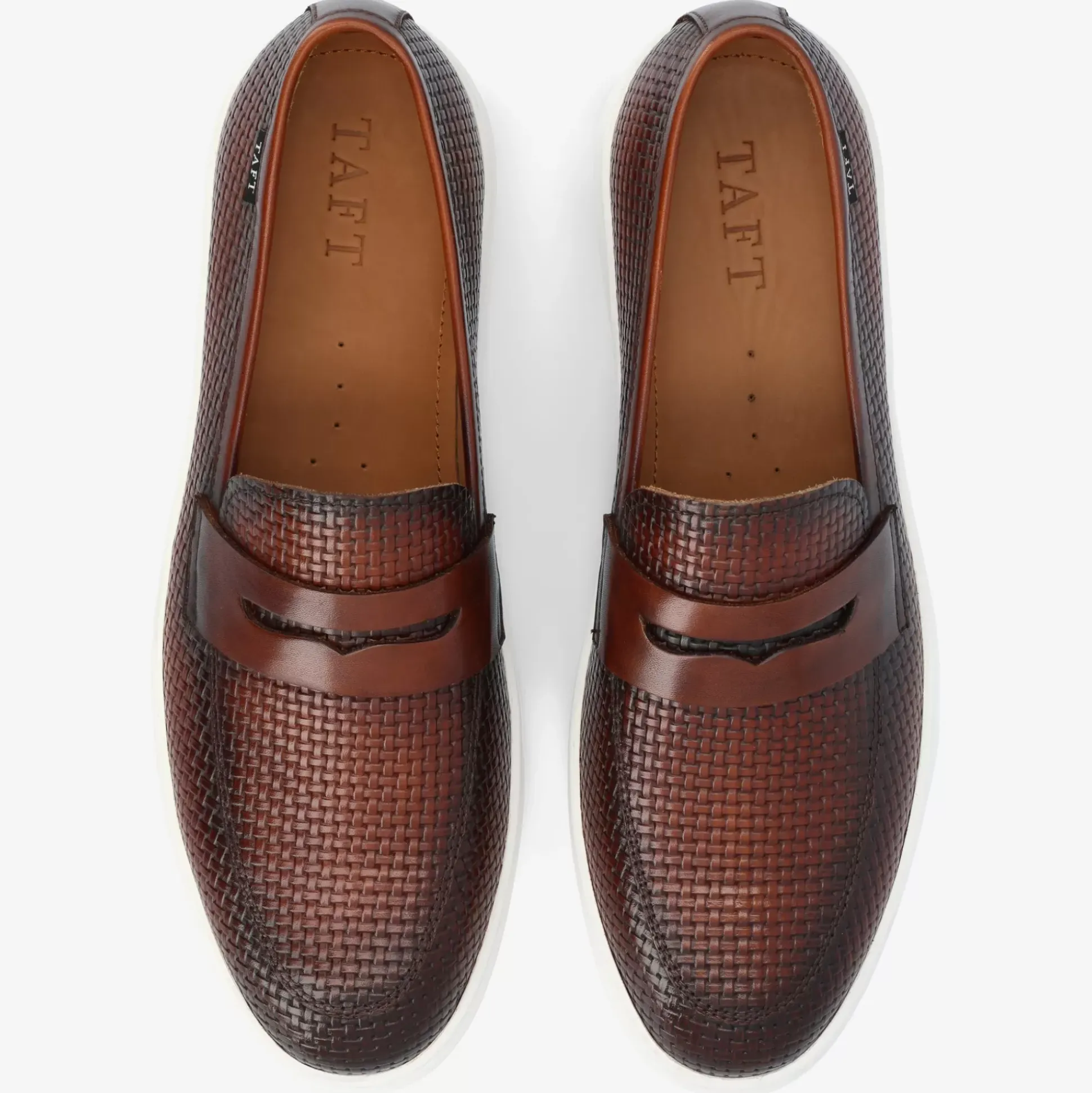 Model 106 Loafer In Chili