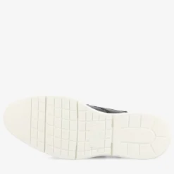 Model 105 Shoe In Black