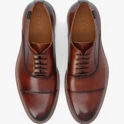 Model 102 Shoe In Honey