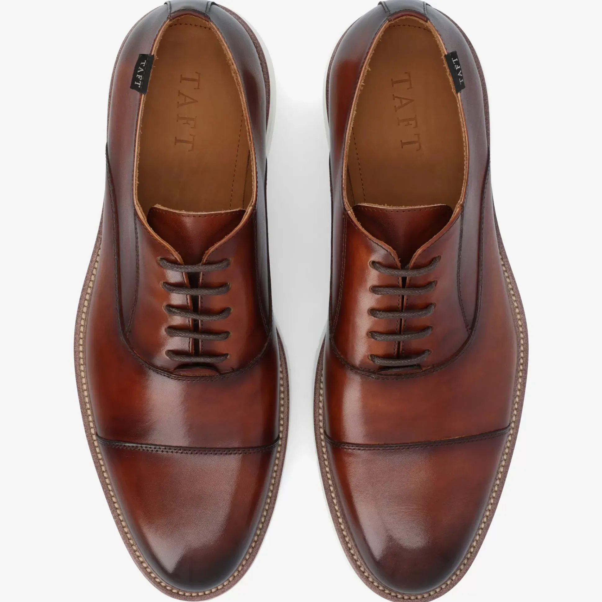Model 102 Shoe In Honey