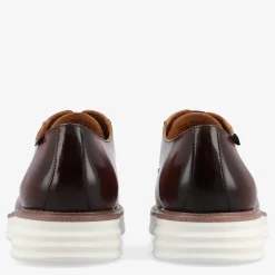 Model 102 Shoe In Honey
