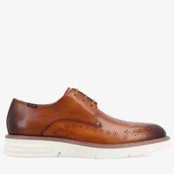Model 104 Shoe In Honey