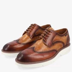 Model 103 Shoe In Walnut