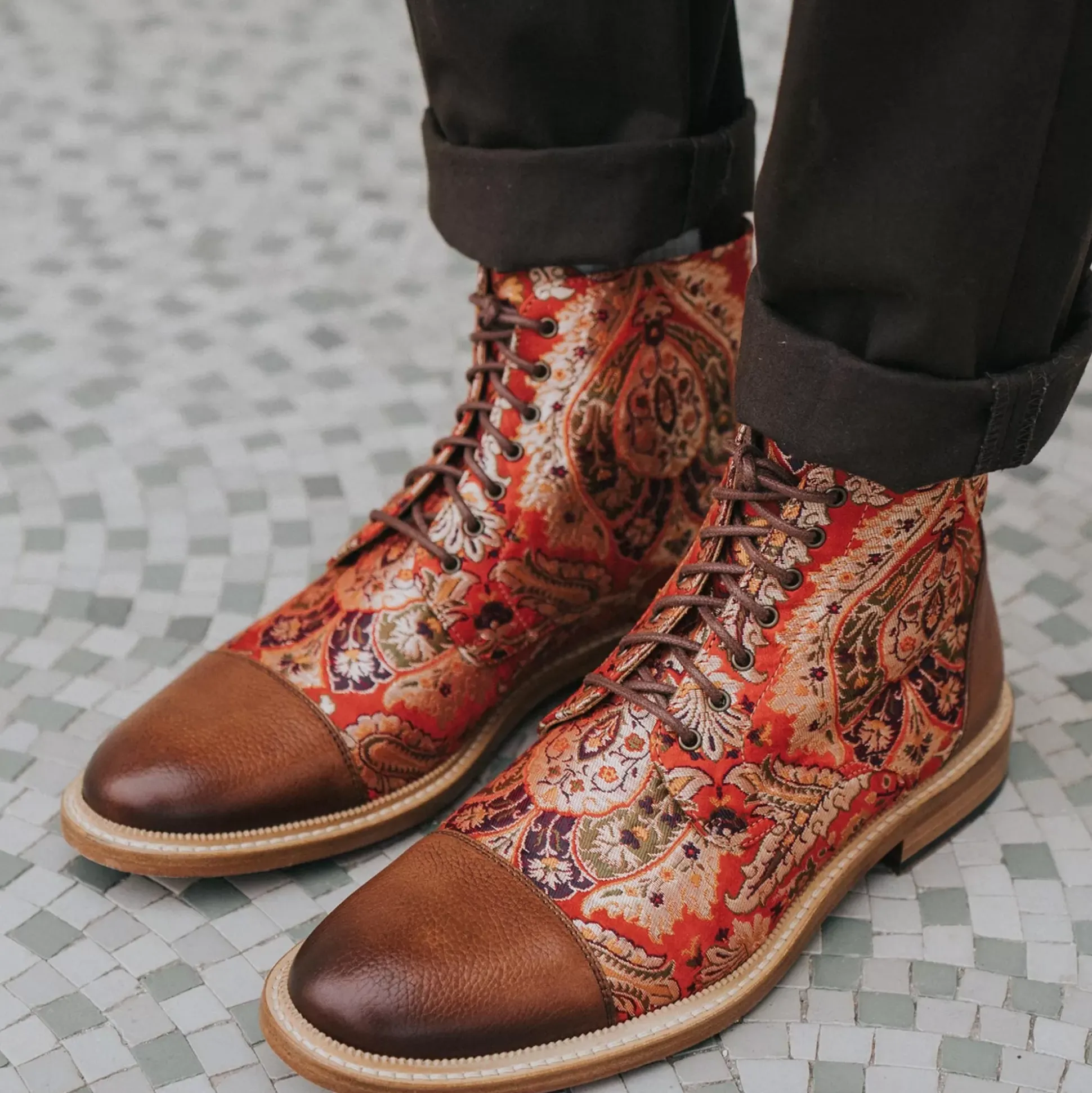 The Jack Boot In Red Paisley | Taft