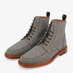 The Smith Boot In Honey - Moc Toe Boot | Taft